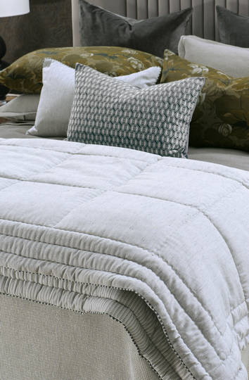 Bianca Lorenne - Tobiishi Grey Comforter (Cushion-Eurocases Sold Separately)
